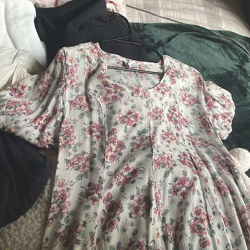 Hey guys!! This once used dress is for sale! It is a Vintage cream floral dress!
